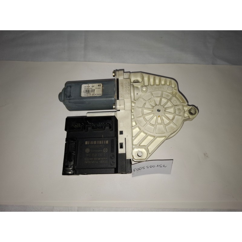 MOTEUR LEVE-VITRE GOLF