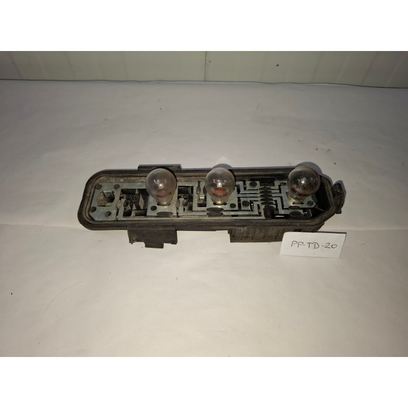 PLATINE ARRRIERE RENAULT CLIO