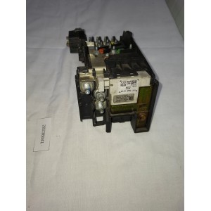 BOITIER FUSIBLES CITROEN / PEUGEOT