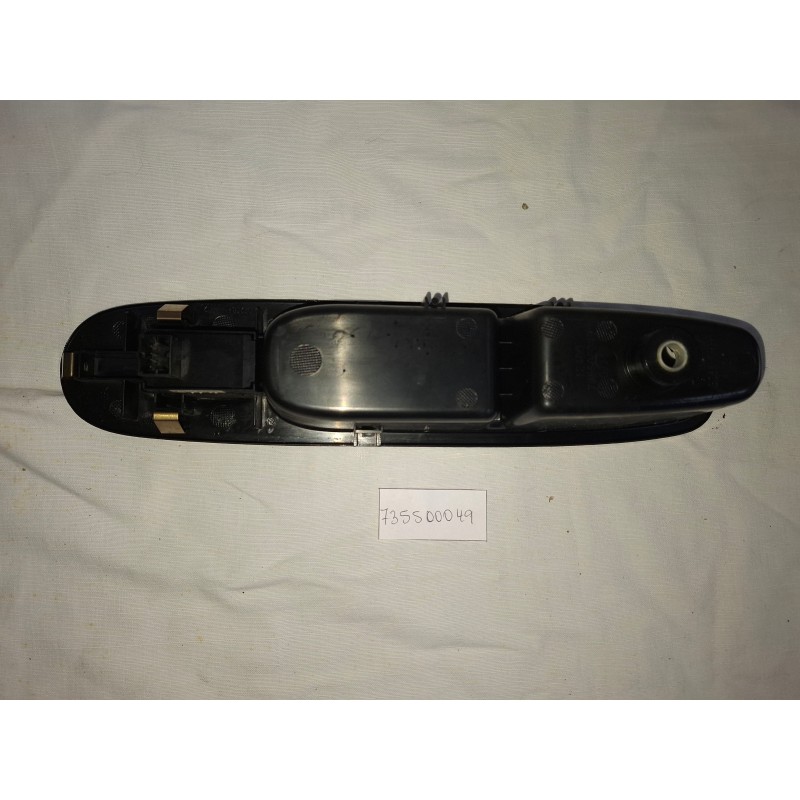 COMMANDE LEVE-VITRE FIAT PUNTO